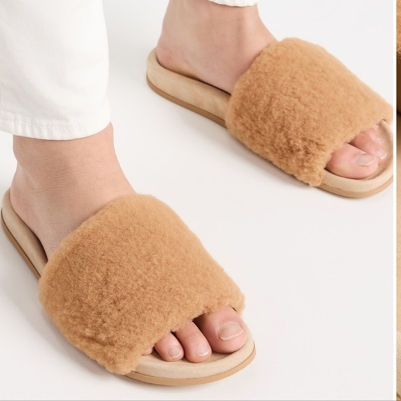 🌟  NWOT Jenni Kayne Shearling Slide Sandals - Picture 1 of 16